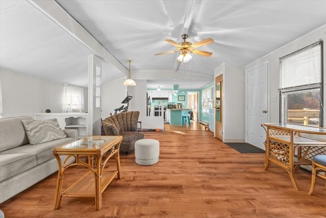 5 Presidents Way, Carver, MA 02330