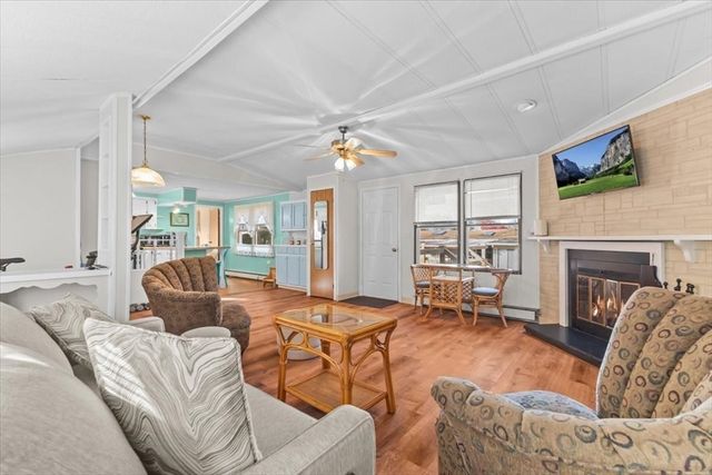 5 Presidents Way, Carver, MA 02330