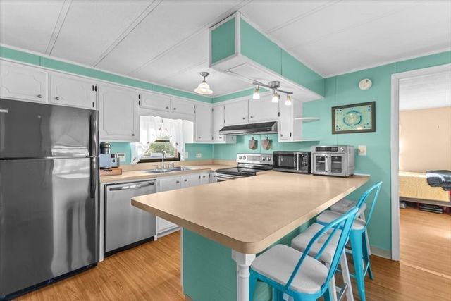 5 Presidents Way, Carver, MA 02330