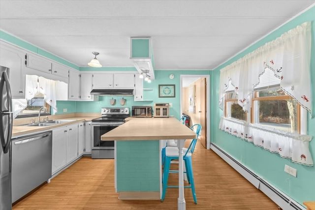 5 Presidents Way, Carver, MA 02330