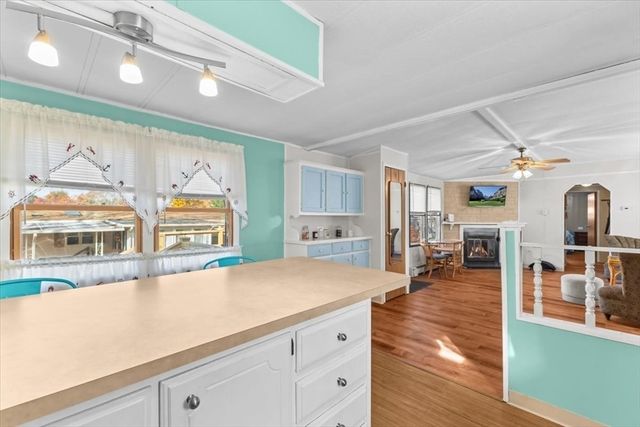 5 Presidents Way, Carver, MA 02330