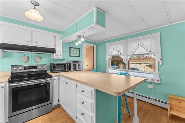 5 Presidents Way, Carver, MA 02330