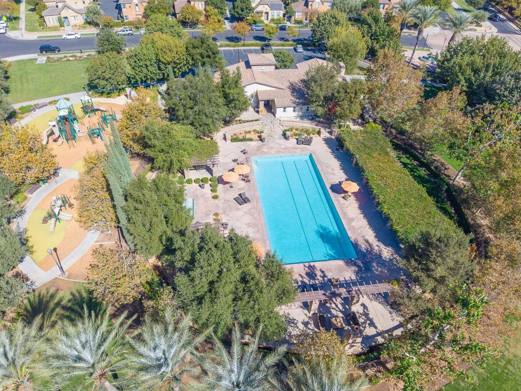 Image 34 of property listing at 3911 Heritage Avenue, Clovis, CA 93619