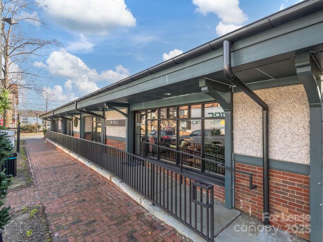 1 All Souls Crescent 200, Asheville, NC 28803