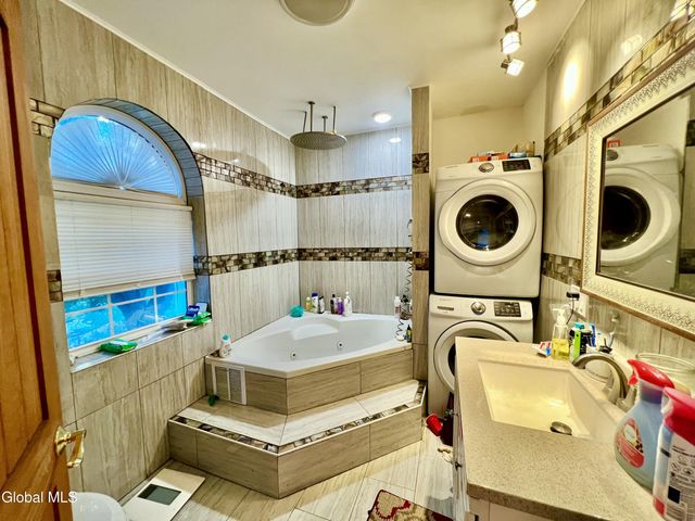 354 Olean Street, Schenectady, NY 12306