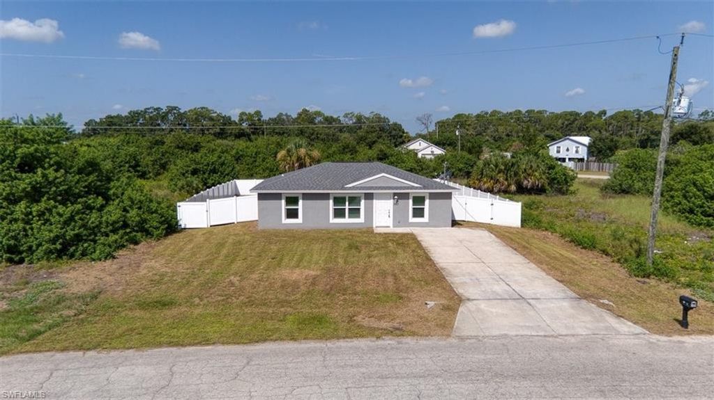 3113 Pebble LN, LABELLE, FL 33935 — photo 2
