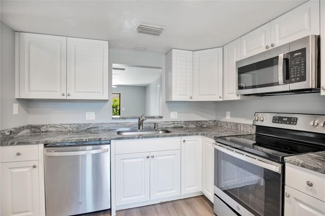 4488 HIDDEN VILLAGE DRIVE, Port Orange, FL 32127