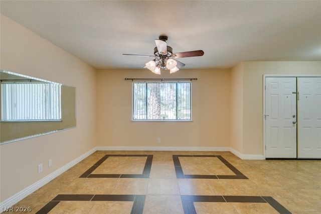 3221 East Rochelle Avenue, Las Vegas, NV 89121