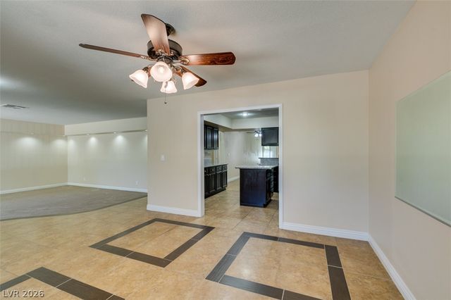 3221 East Rochelle Avenue, Las Vegas, NV 89121