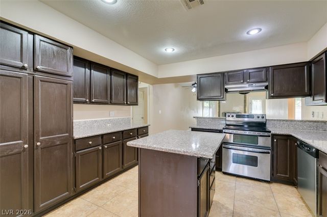 3221 East Rochelle Avenue, Las Vegas, NV 89121