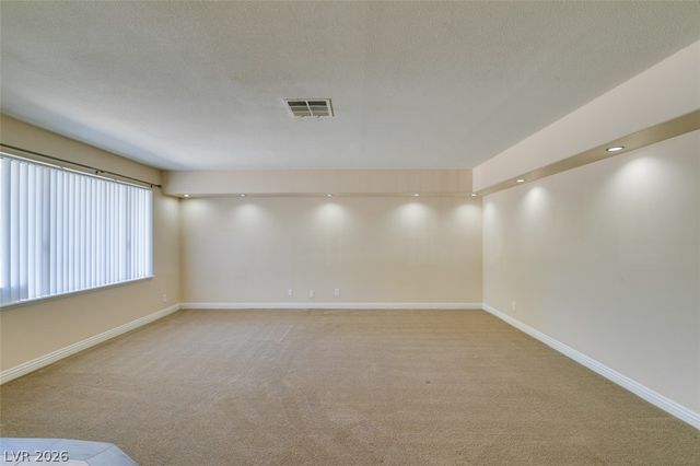 3221 East Rochelle Avenue, Las Vegas, NV 89121