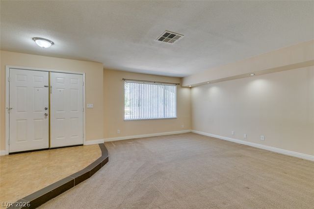 3221 East Rochelle Avenue, Las Vegas, NV 89121