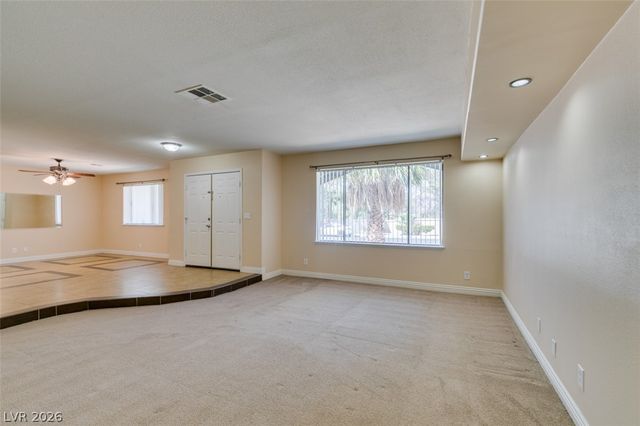 3221 East Rochelle Avenue, Las Vegas, NV 89121