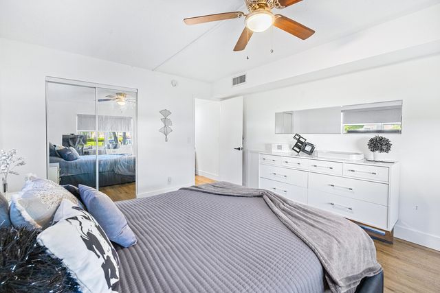 1018 Guildford A, Boca Raton, FL 33434