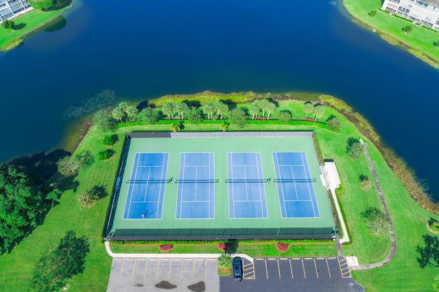 1018 Guildford A, Boca Raton, FL 33434