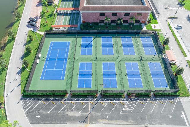 1018 Guildford A, Boca Raton, FL 33434