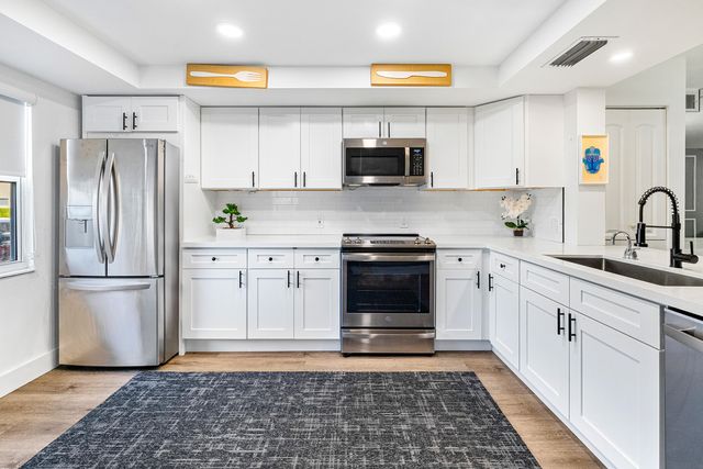 1018 Guildford A, Boca Raton, FL 33434