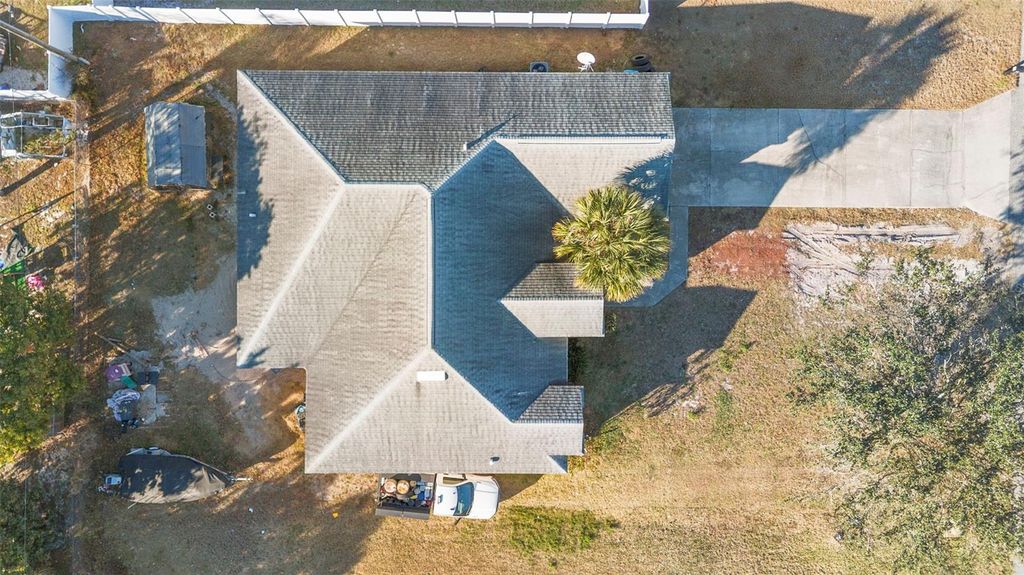 Image 2 of property listing at 1900 MONTECITO AVENUE, Deltona, FL 32738