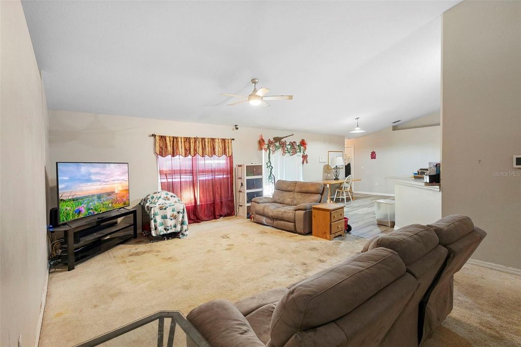 Image 5 of property listing at 1900 MONTECITO AVENUE, Deltona, FL 32738