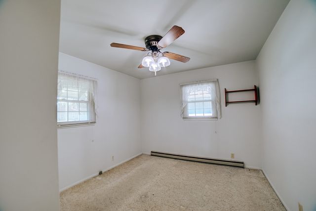 100 W Herron Court, Watseka, IL 60970