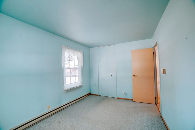 100 W Herron Court, Watseka, IL 60970