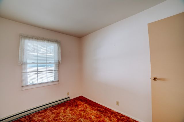 100 W Herron Court, Watseka, IL 60970