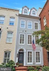 1822 POTOMAC GREENS DR, Alexandria, VA 22314