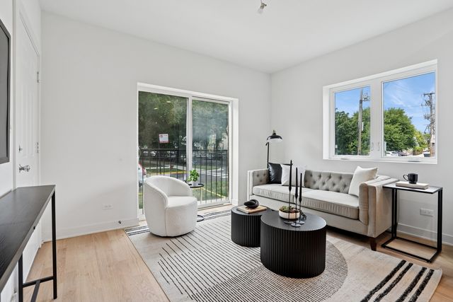 6755 N Hermitage Avenue 3, Chicago, IL 60626