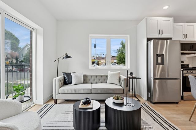 6755 N Hermitage Avenue 3, Chicago, IL 60626