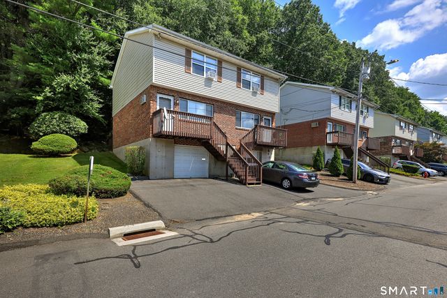 200 Yale Street 18A, Waterbury, CT 06704