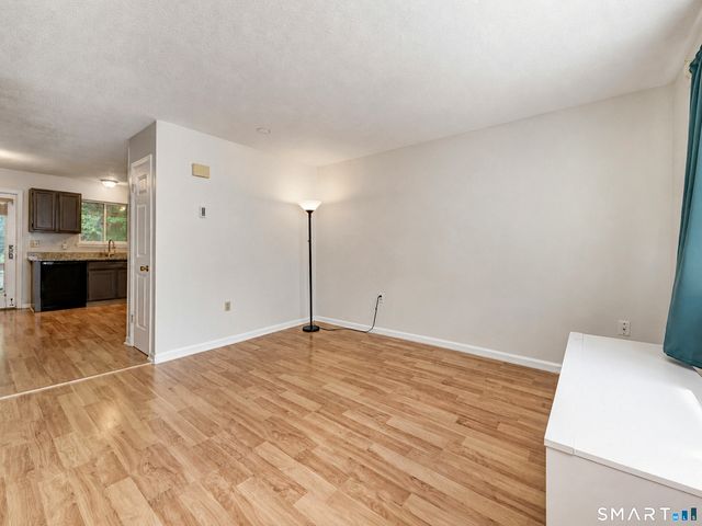 200 Yale Street 18A, Waterbury, CT 06704