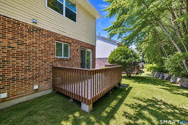 200 Yale Street 18A, Waterbury, CT 06704