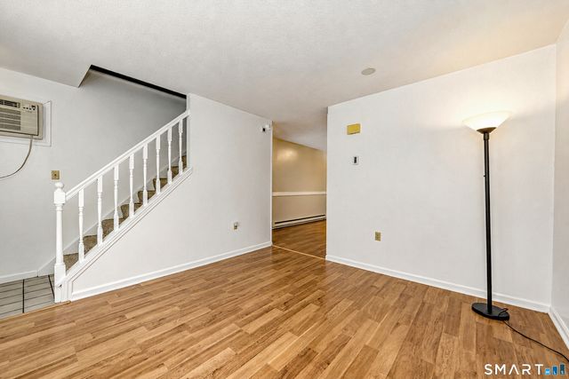 200 Yale Street 18A, Waterbury, CT 06704