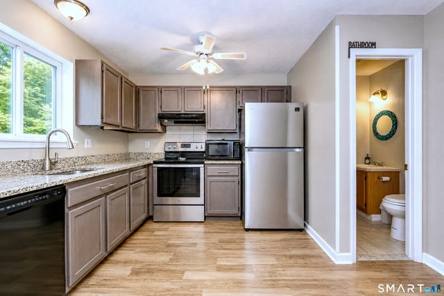 200 Yale Street 18A, Waterbury, CT 06704