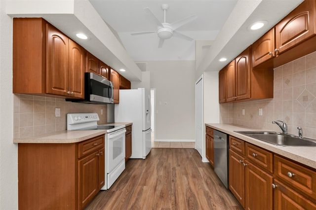 18343 ELGIN AVENUE, Port Charlotte, FL 33948