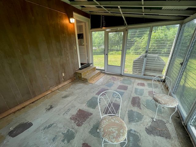 12 Anna Road, Woburn, MA 01801