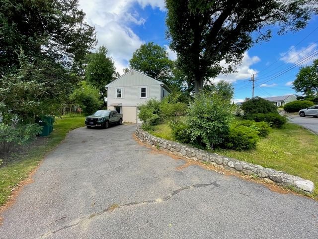 12 Anna Road, Woburn, MA 01801