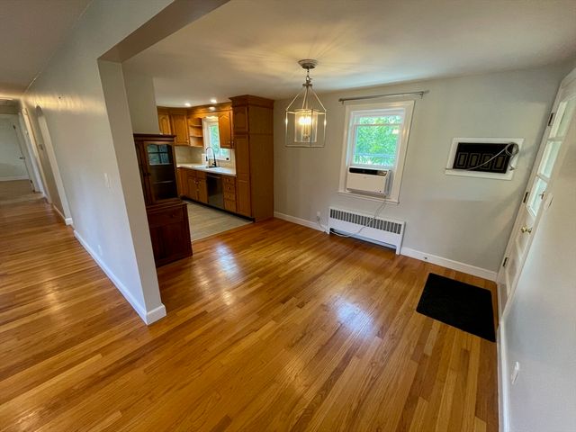12 Anna Road, Woburn, MA 01801