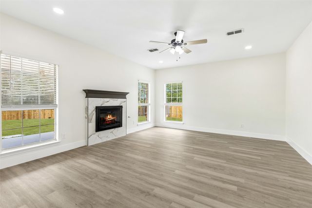 7108 Cadillac Boulevard, Arlington, TX 76016