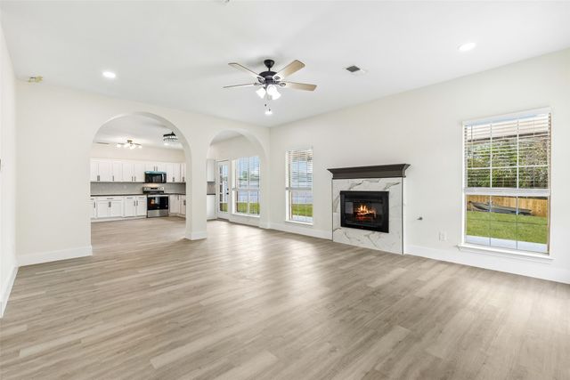 7108 Cadillac Boulevard, Arlington, TX 76016