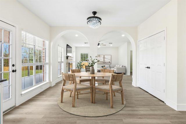 7108 Cadillac Boulevard, Arlington, TX 76016
