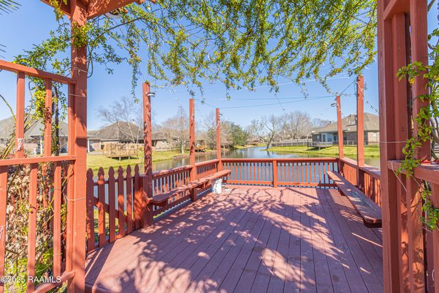 104 Hyacinth Drive, Lafayette, LA 70506