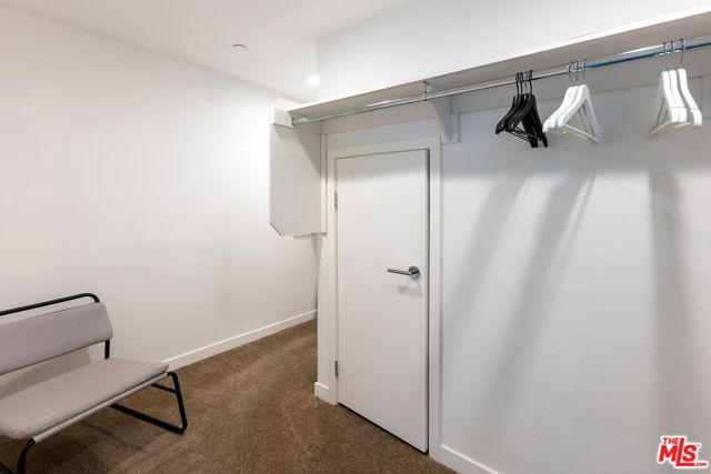 11912 Laurelwood Drive 103, Studio City (los Angeles), CA 91604