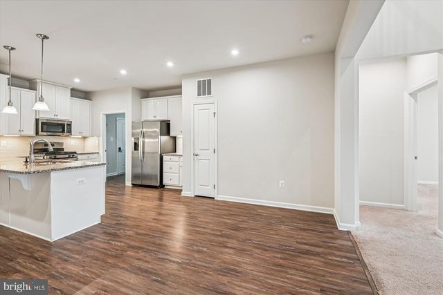 7600 ROSSVILLE LN, Glen Burnie, MD 21060