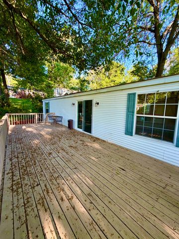 1009 Bay Road 23, Mchenry, IL 60051