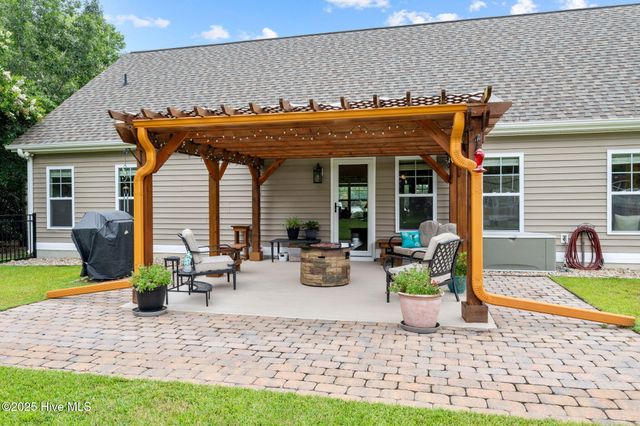 710 Red Birch Lane, Greenville, NC 27858