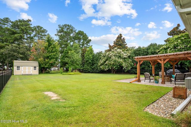710 Red Birch Lane, Greenville, NC 27858