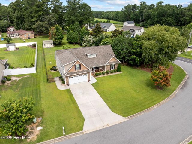 710 Red Birch Lane, Greenville, NC 27858