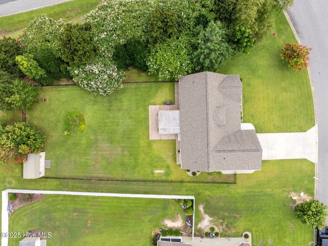 710 Red Birch Lane, Greenville, NC 27858