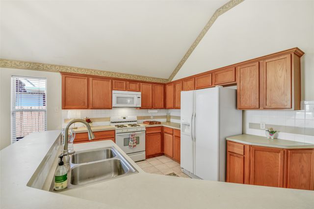 6216 Gillispie Drive, Fort Worth, TX 76132